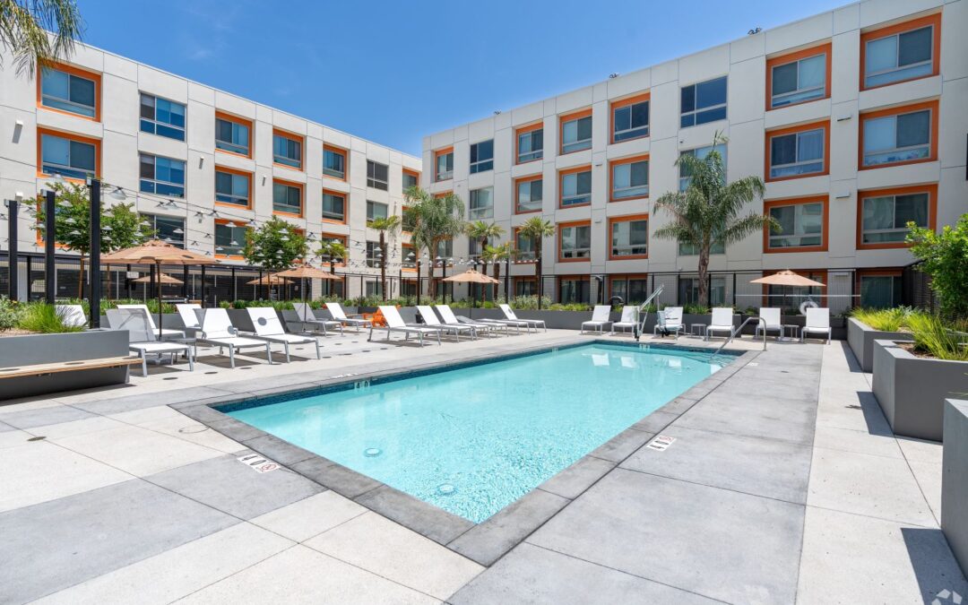 Spending Winter Break at Home: Why Northridge Apartments Near CSUN Are Perfect for a Cozy December Reset